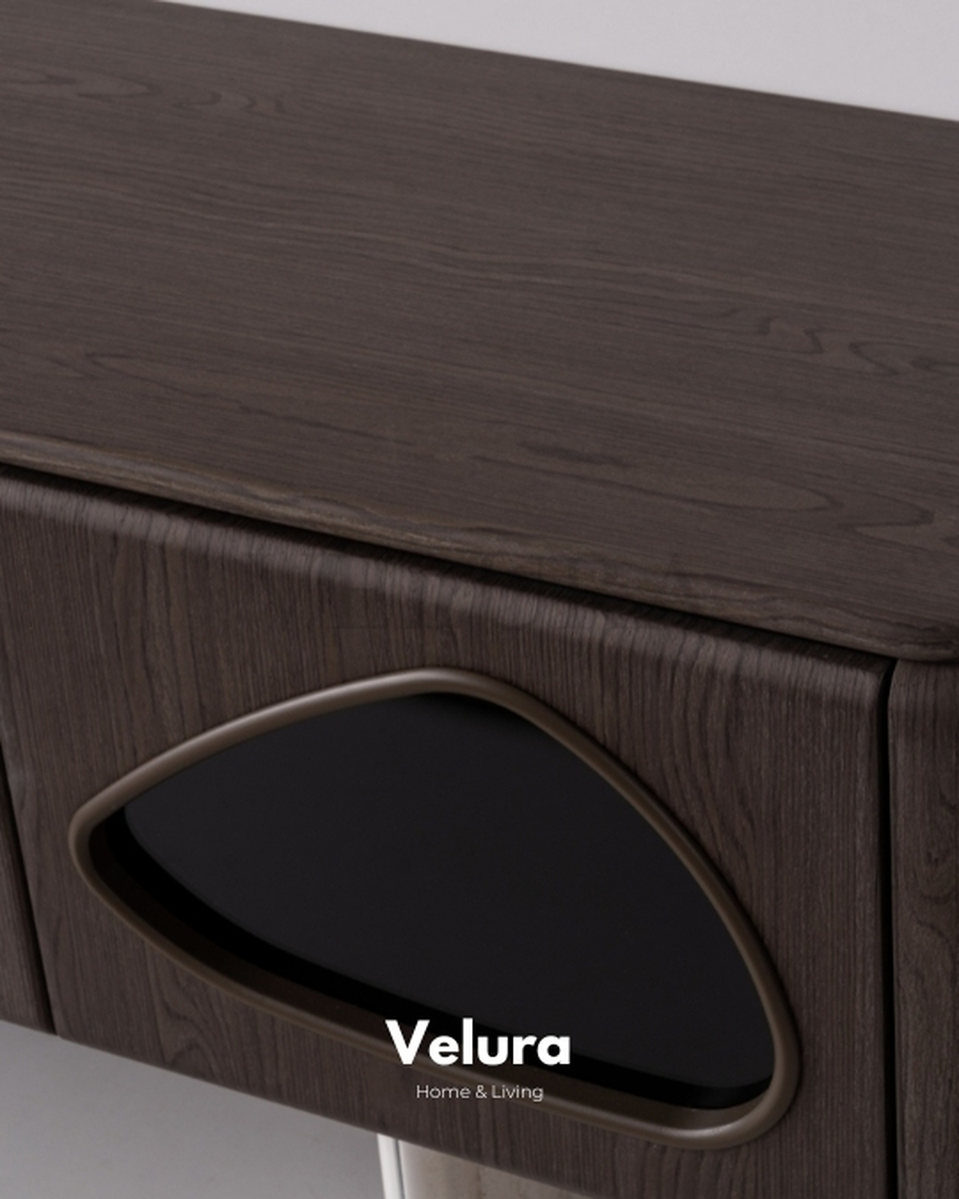 Enna Plus TV Ünitesi - Modern Koyu Ceviz Tasarım Enna Plus TV Ünitesi koyu ceviz damarlı krem detaylı modern tasarım