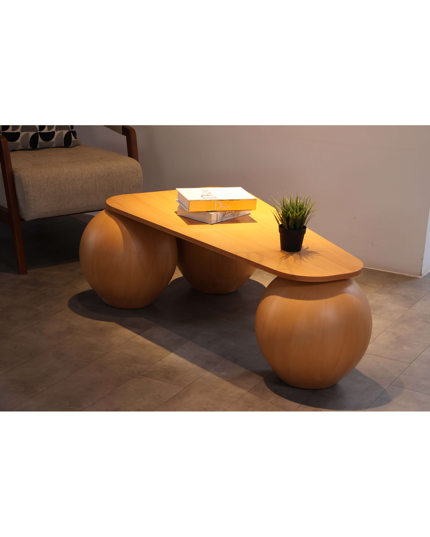41 cm meşe top üçgen ceviz mdf orta sehpa
