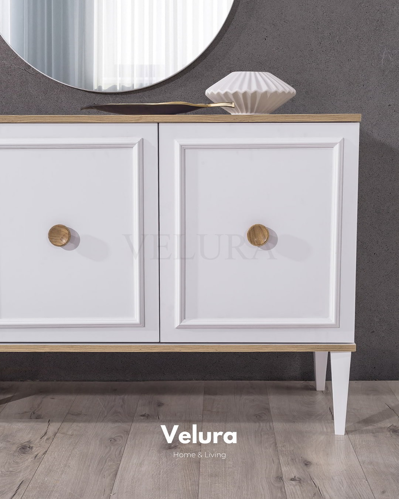 Yerden yüksek modern konsol modeli