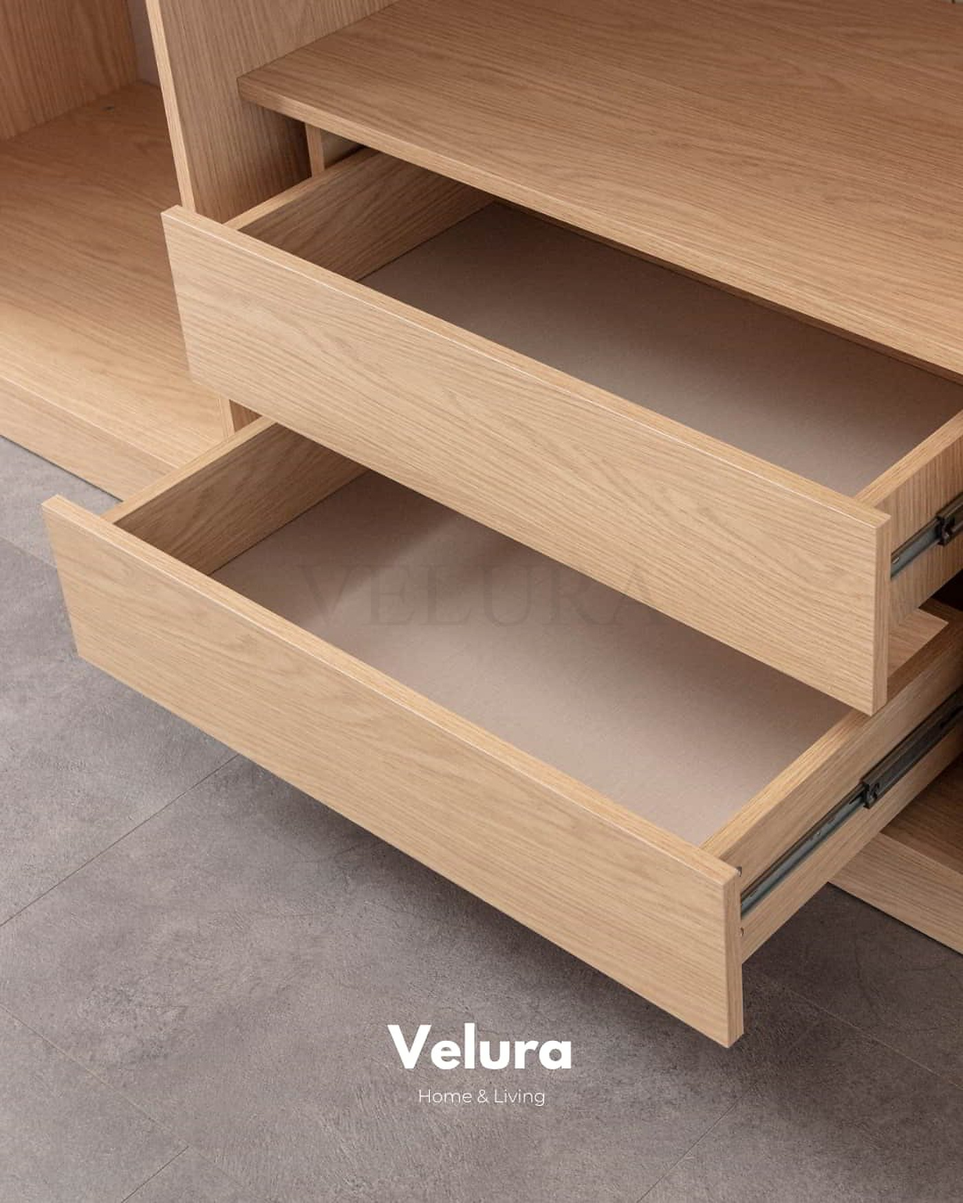 Victor 6 Kapılı Dolap – Natural renk, orta cam kapaklı