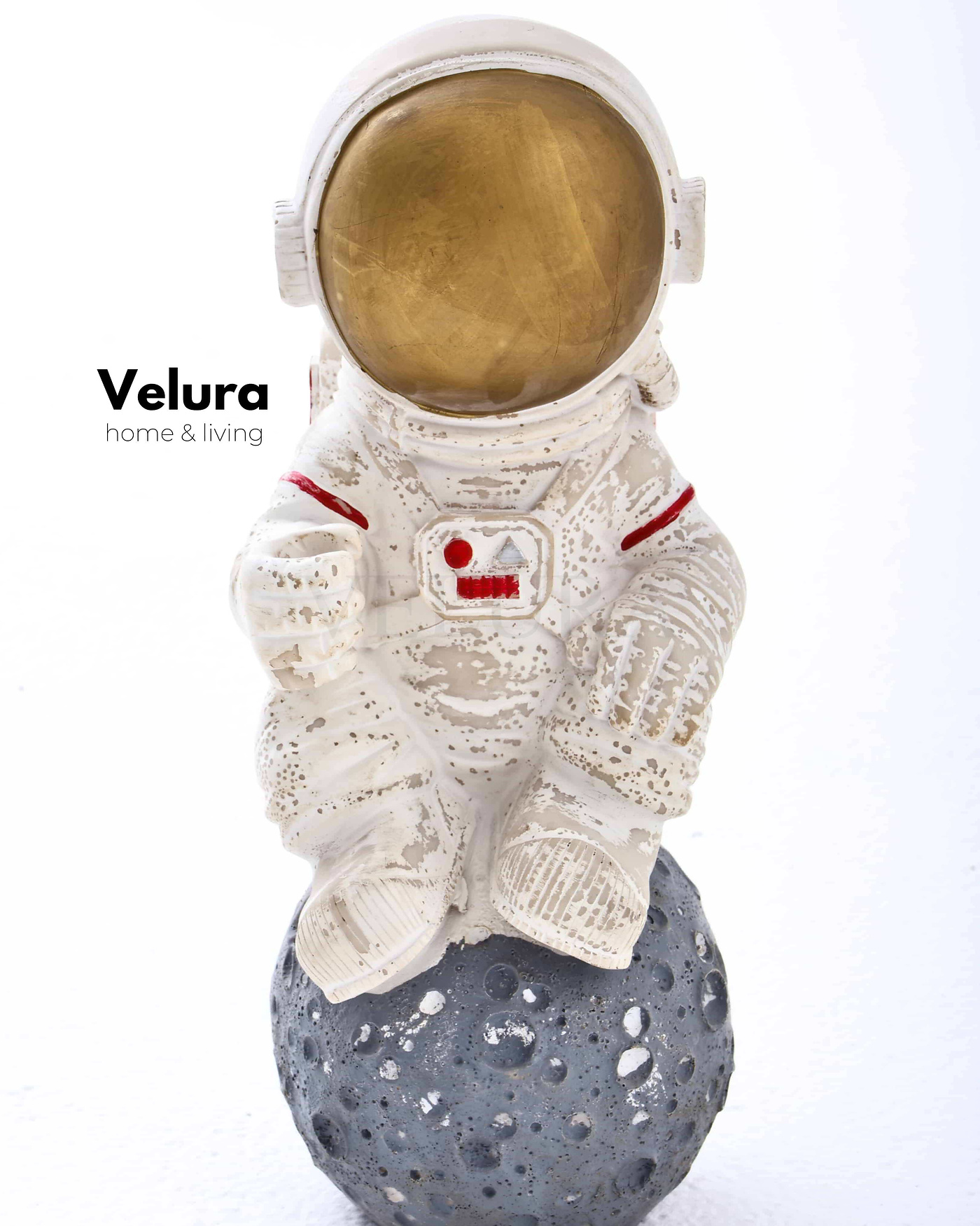 Velura Home astronot heykel koleksiyonu