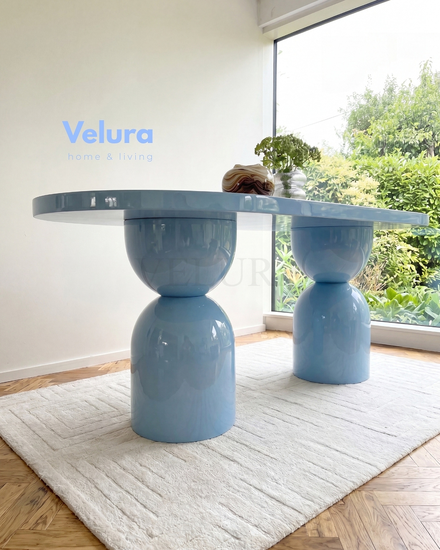 Lura mavi yemek masası oval tabla ve dekoratif ayak formu