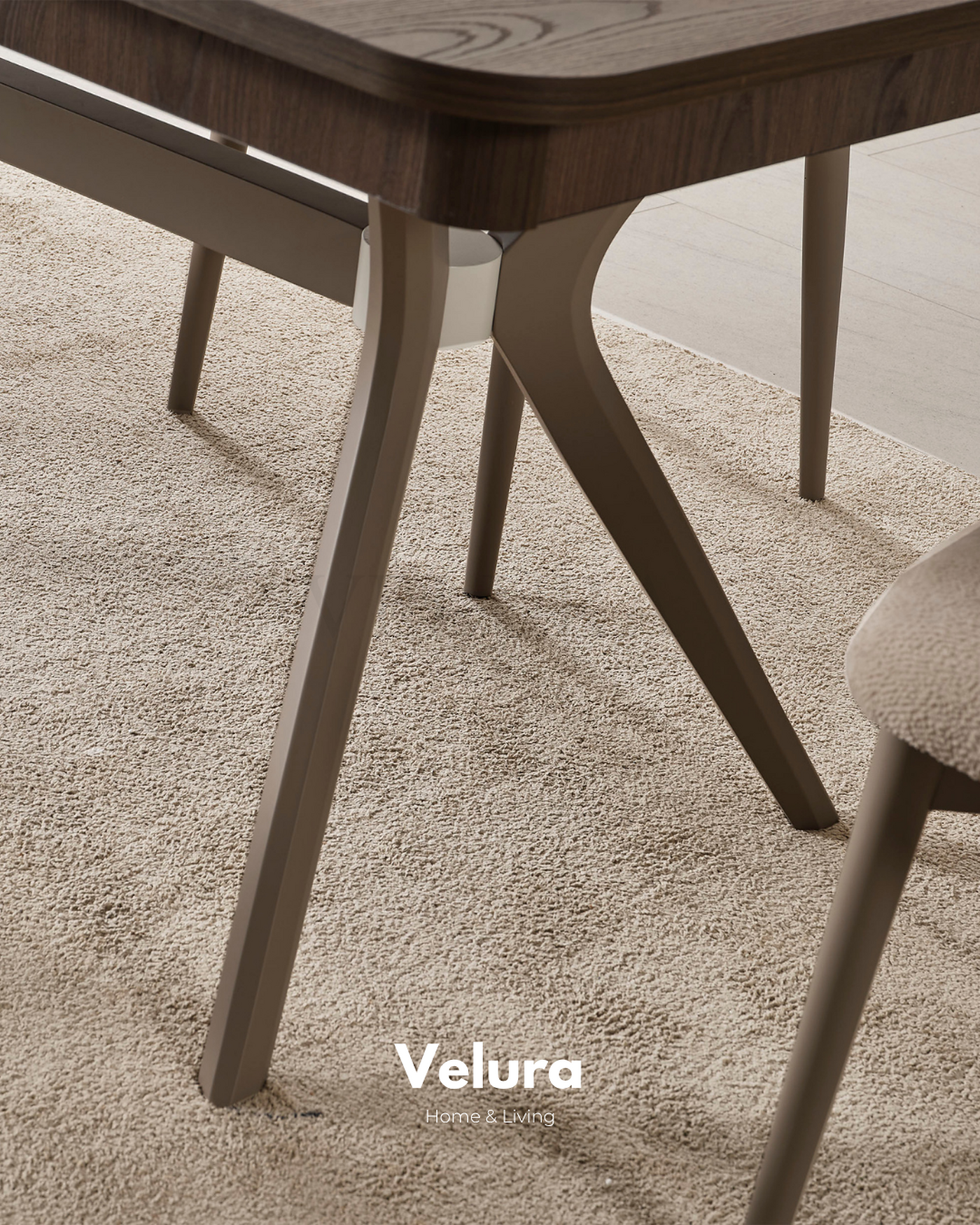 Nova Yemek Masası Koyu Ceviz gold detaylı açılabilir modern yemek masası
