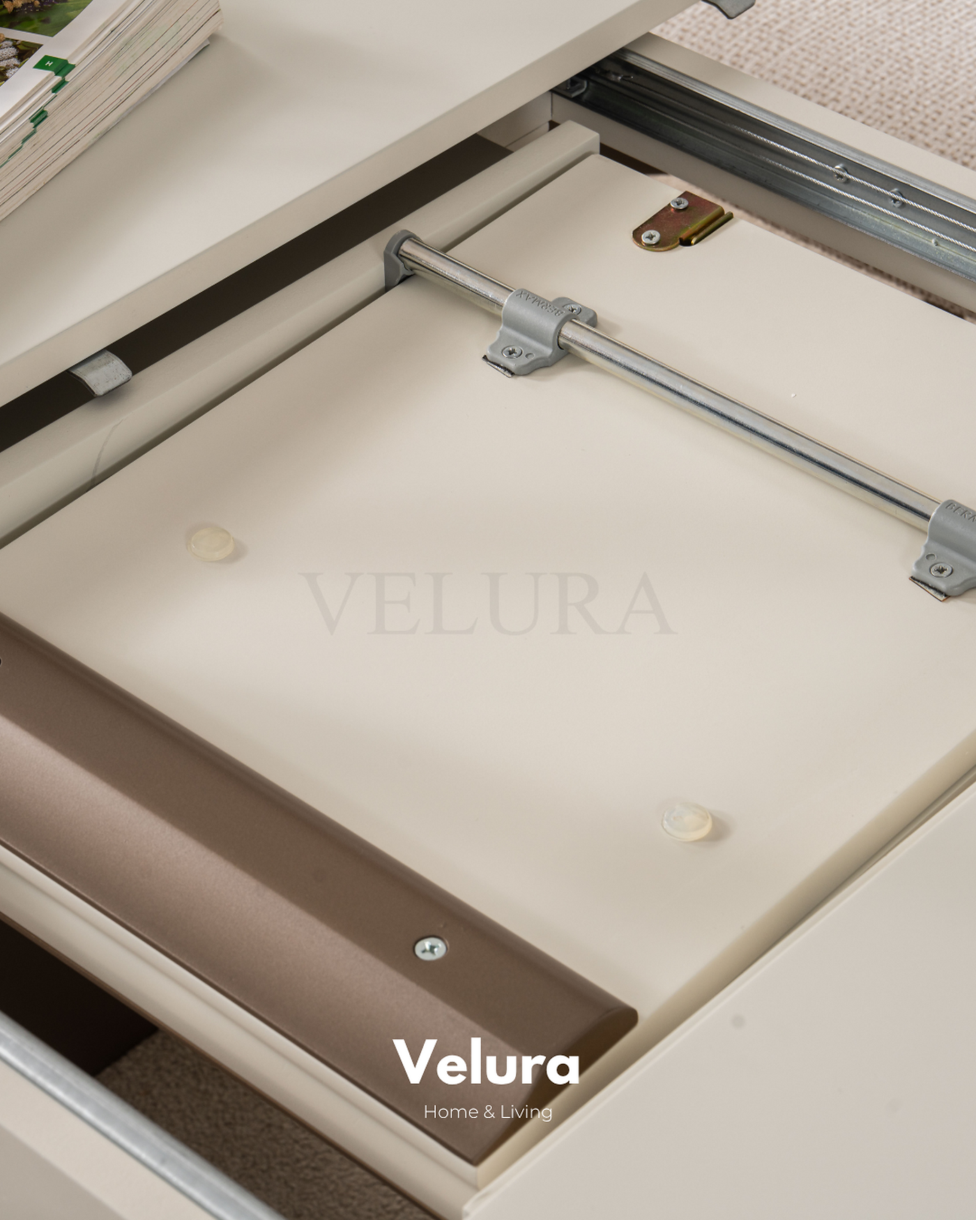 Krem ve kahverengi kombinasyonlu modern yemek odası masası