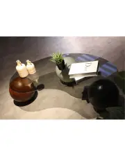 Küre Orta Sehpa - 1 Siyah Top & 1 Beyaz Top & 1 Ceviz Top - Fasulye - Füme Cam