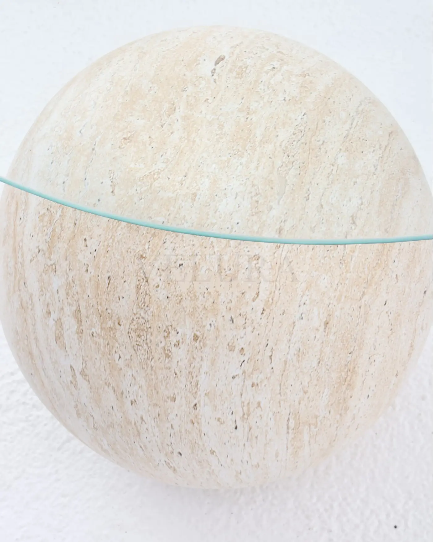 Yuvarlak cam yüzeyli ay taşlı modern orta sehpa