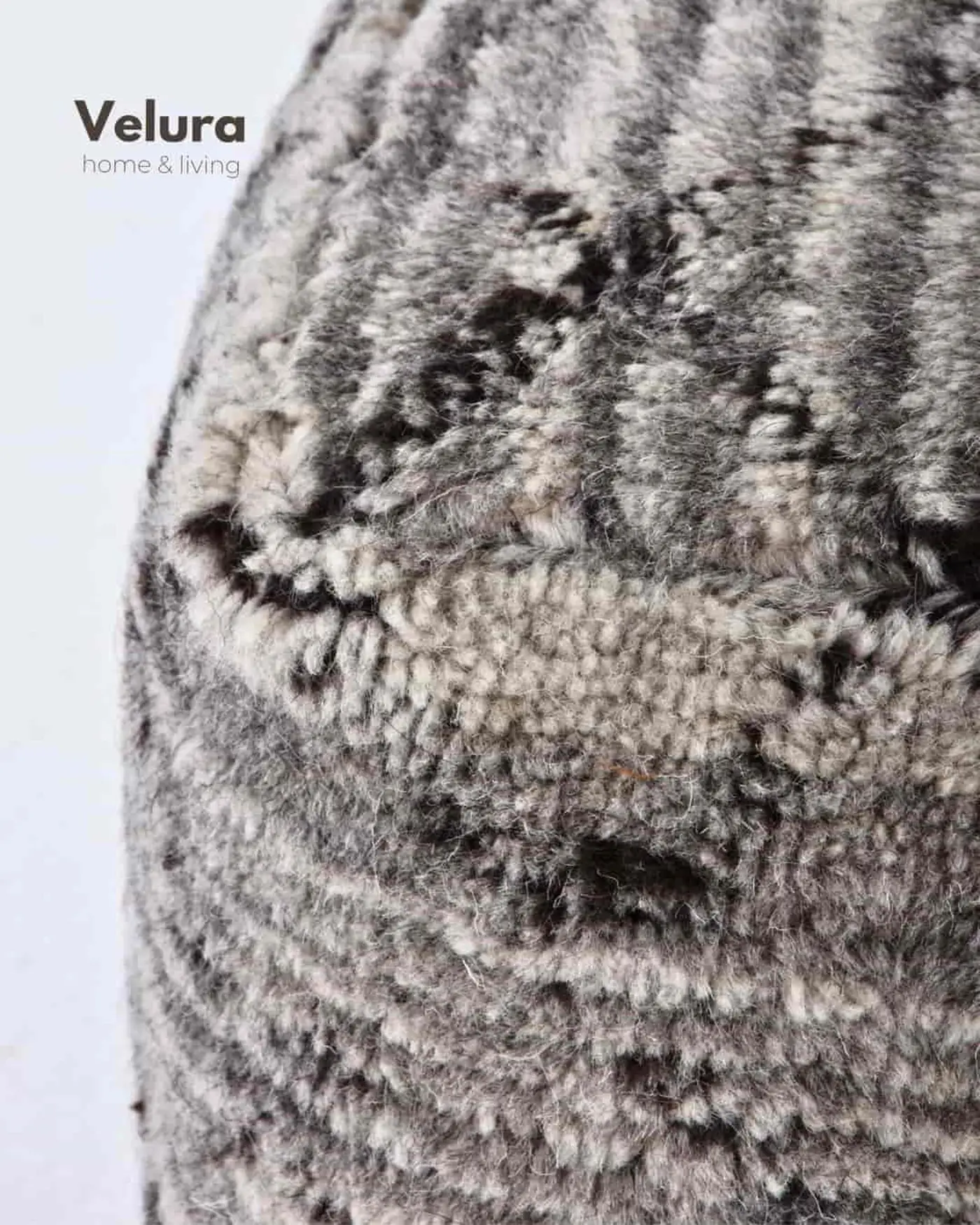 Azara Grey puf krem kahve tonları modern tasarım
