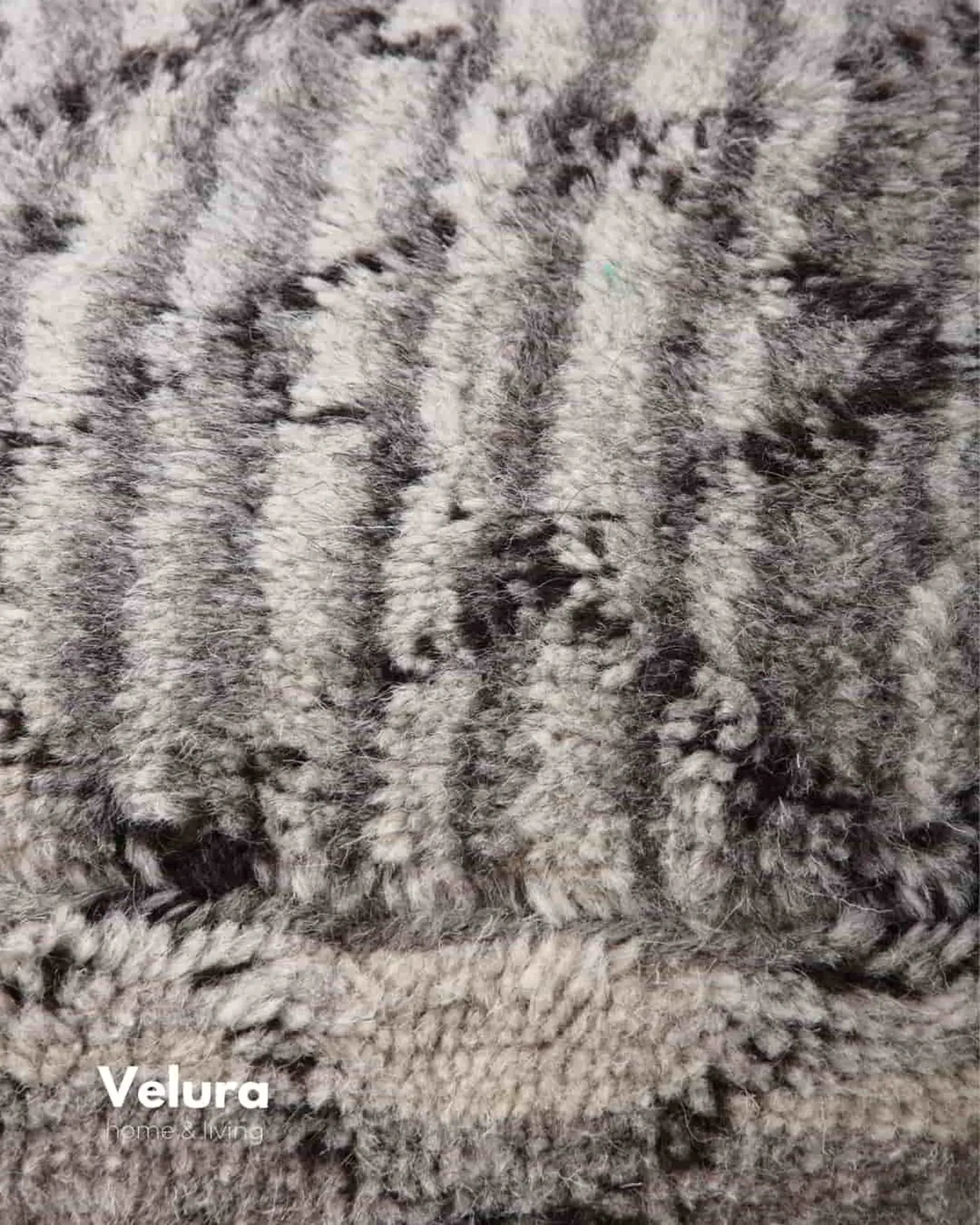 Azara Grey puf krem kahve tonları modern tasarım