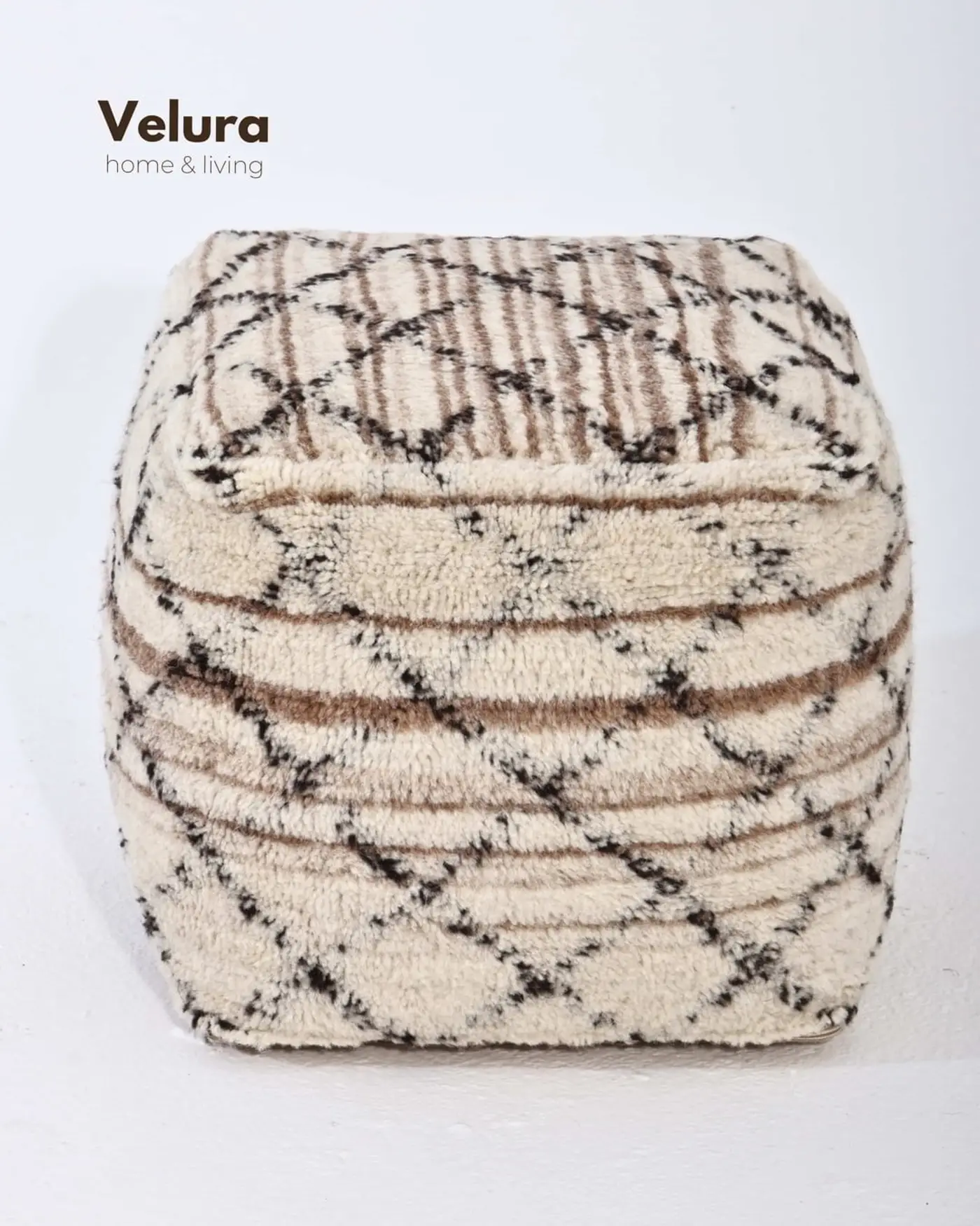 EPS dolgulu kare puf 40x40x40 ölçülerinde