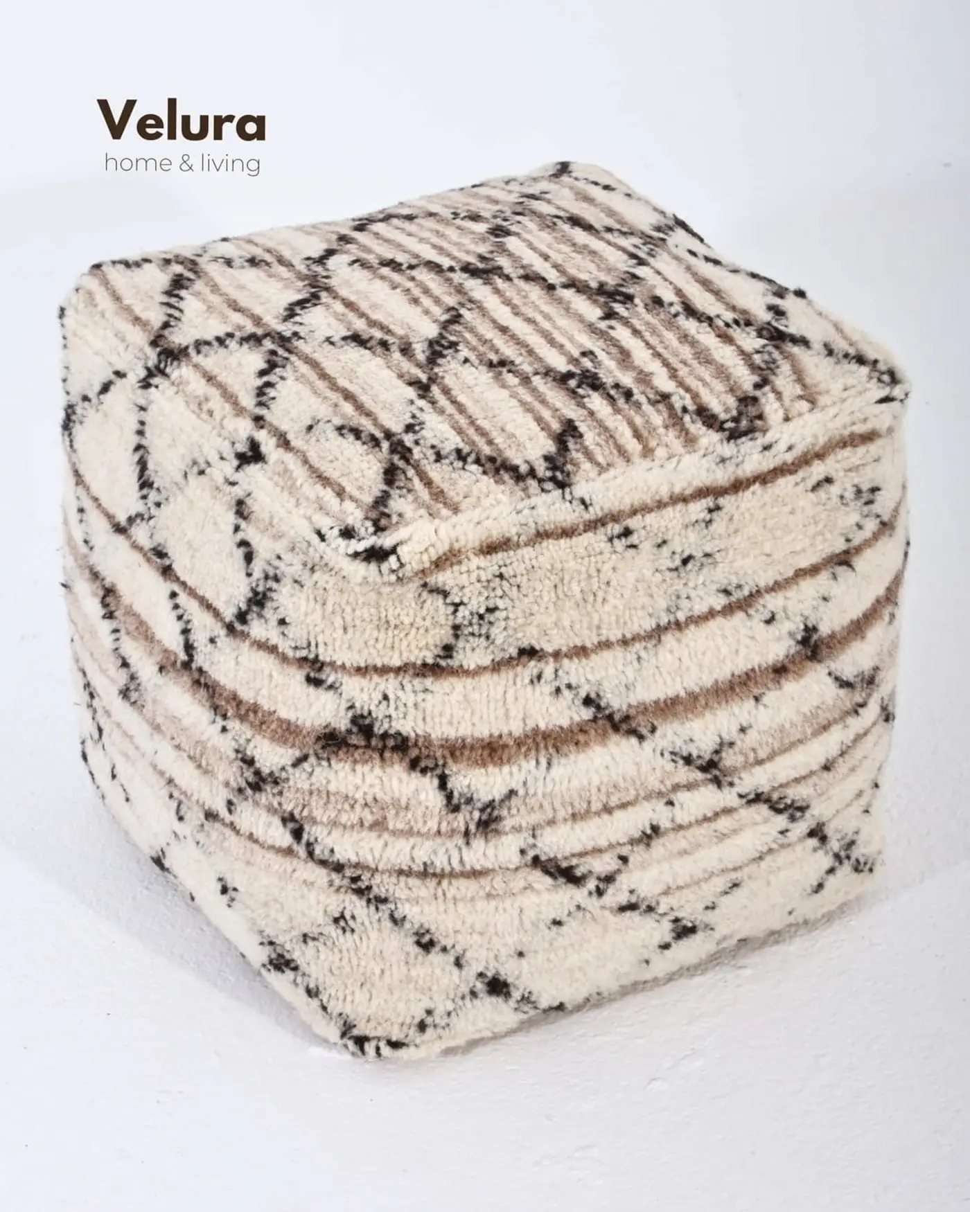 EPS dolgulu kare puf 40x40x40 ölçülerinde