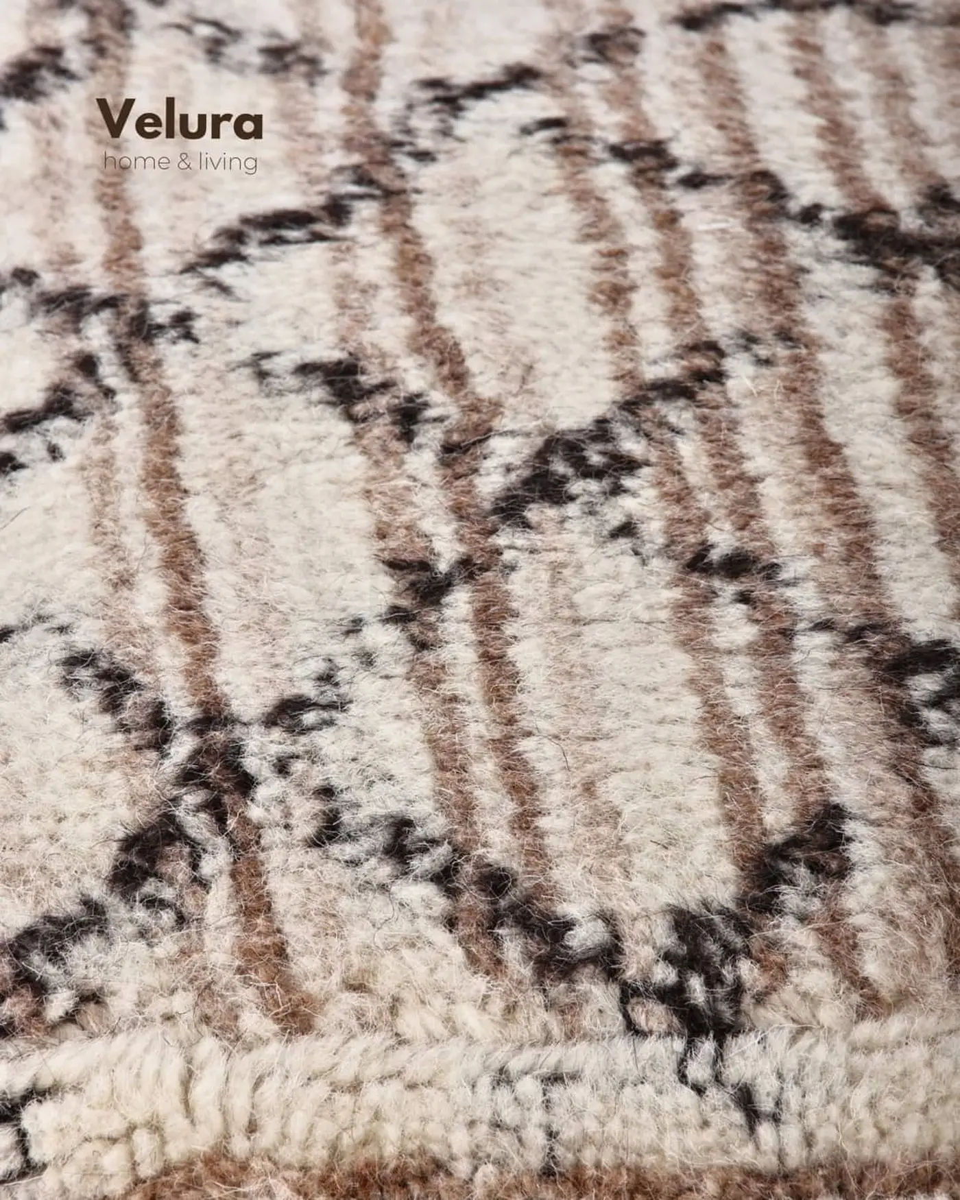 EPS dolgulu kare puf 40x40x40 ölçülerinde