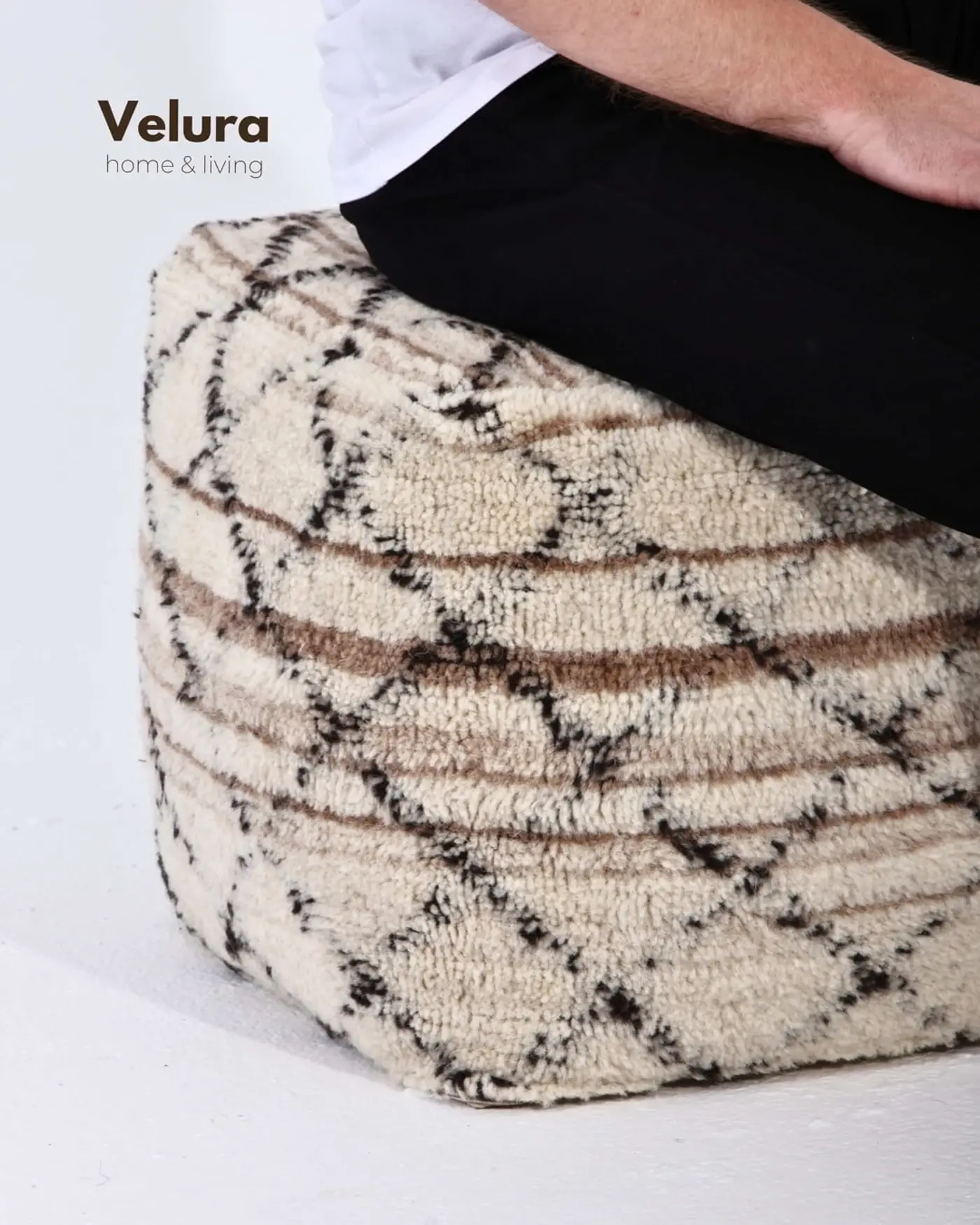 EPS dolgulu kare puf 40x40x40 ölçülerinde