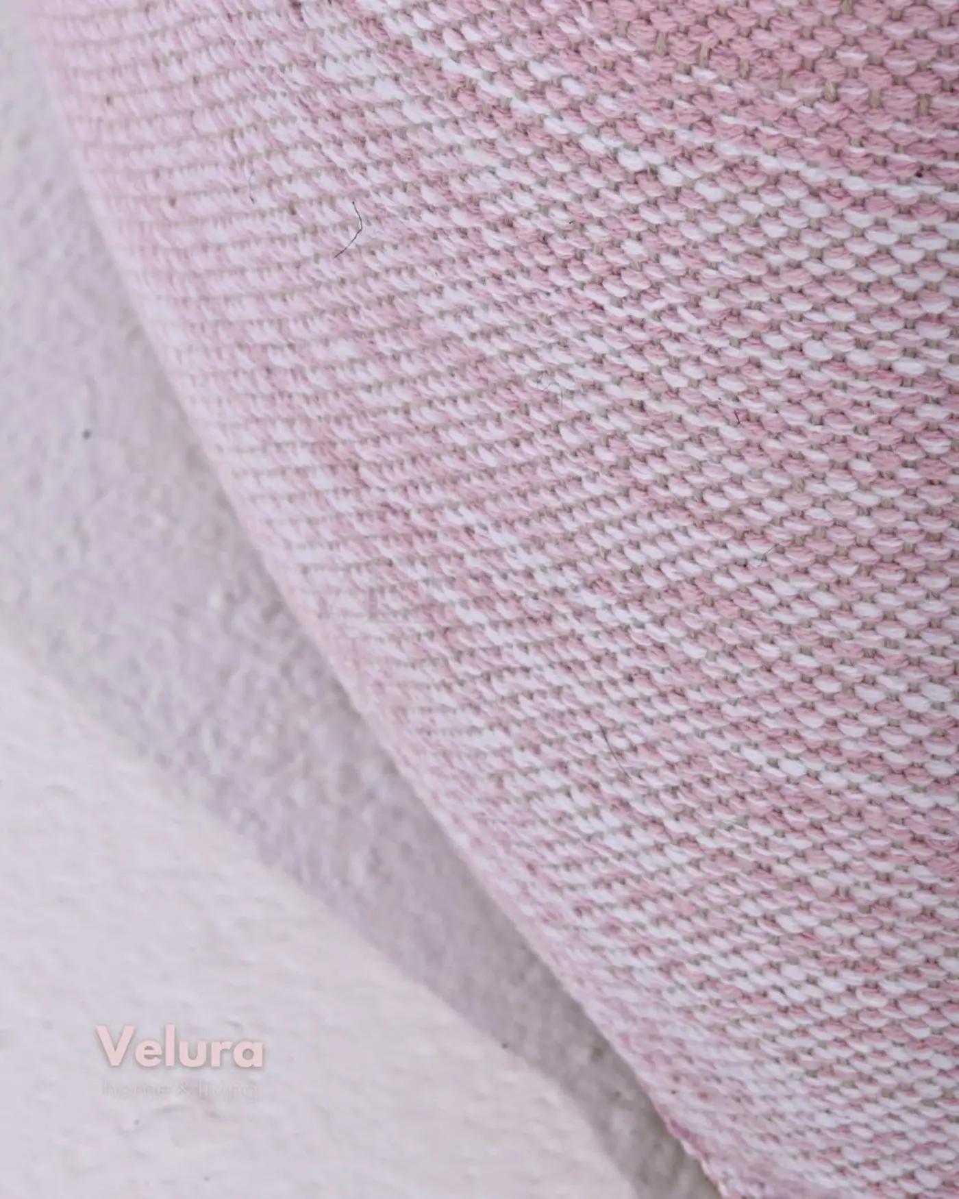 Velura Home modern pembe beyaz puf