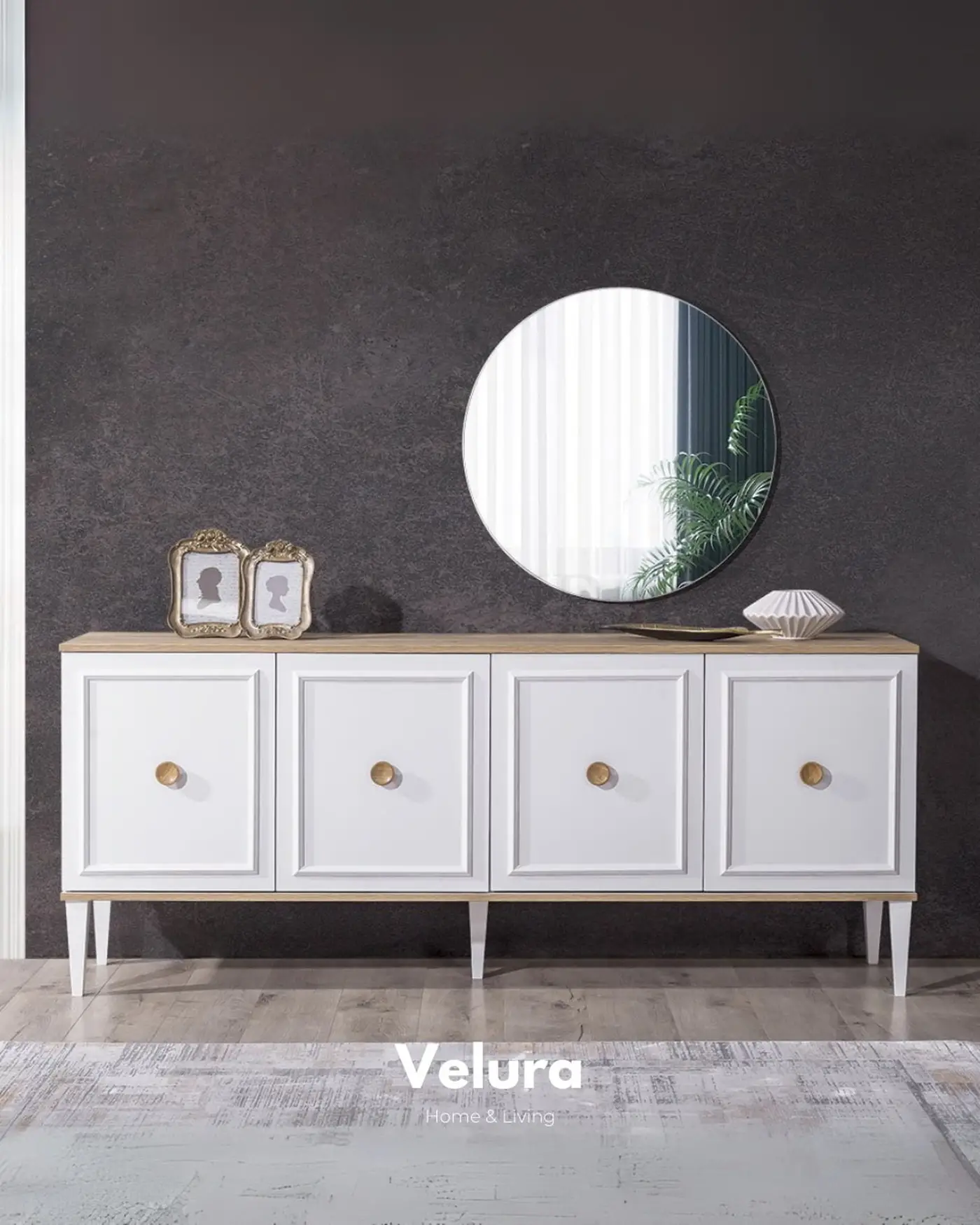 Yerden yüksek modern konsol modeli