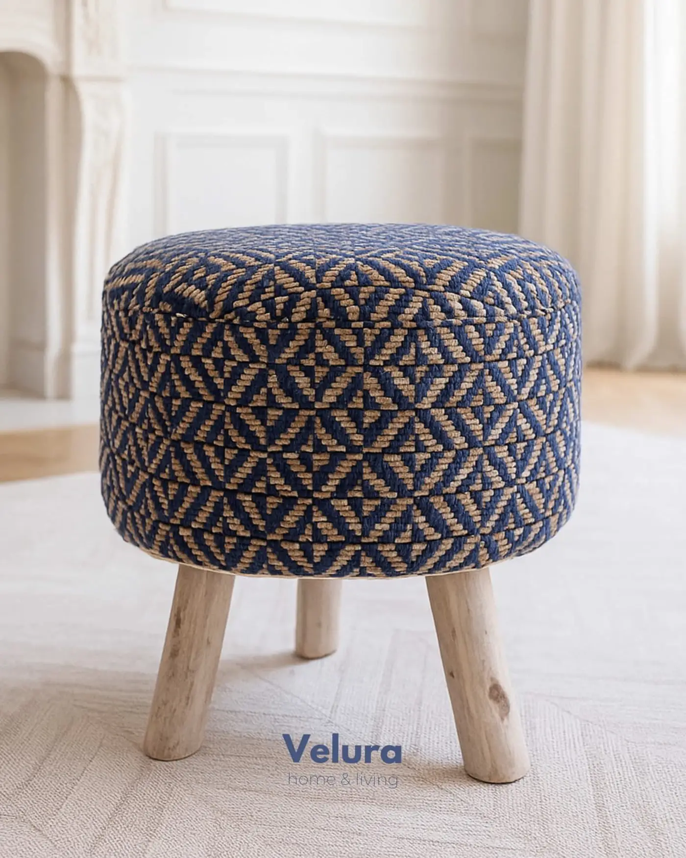 Velura Home modern ahşap ayaklı puf modeli