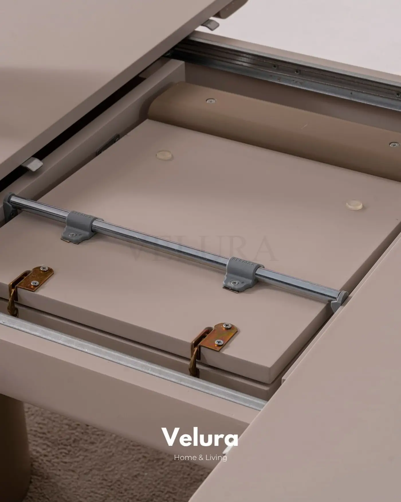 Opera Yemek Takımı kahverengi tonlarda modern yemek odası