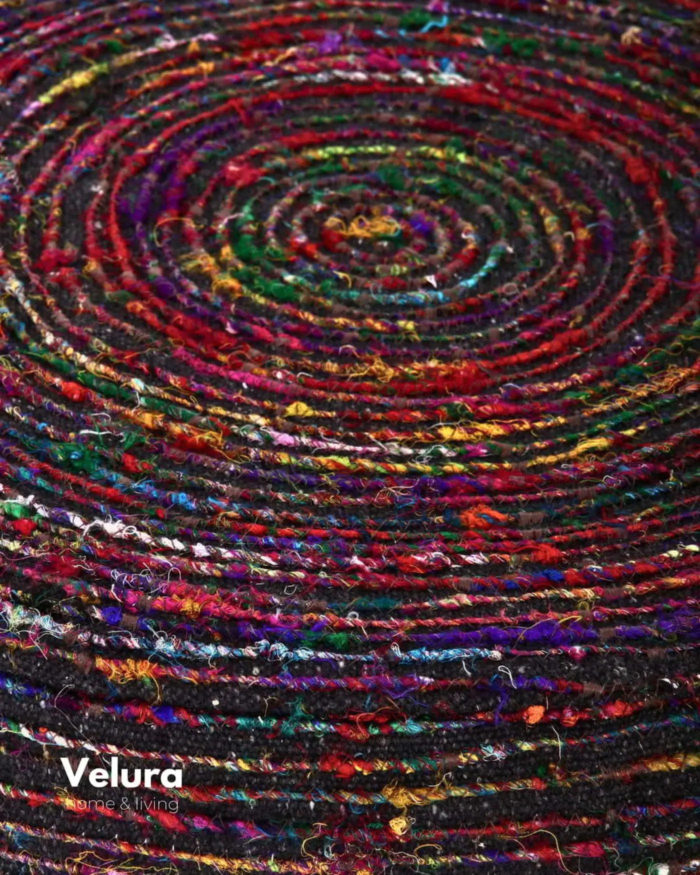 Silk Black puf siyah mor yuvarlak tasarım