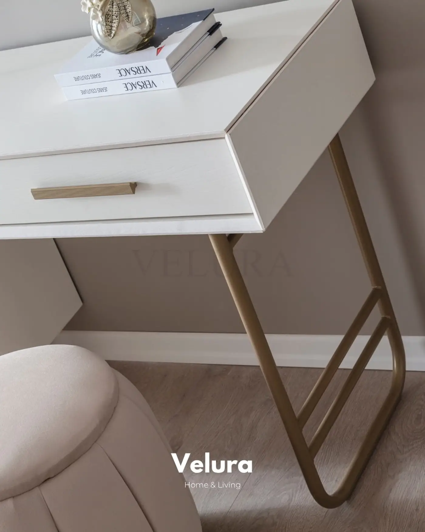 Valore Şifonyer – Kırık beyaz, gold detaylı, 4 çekmeceli