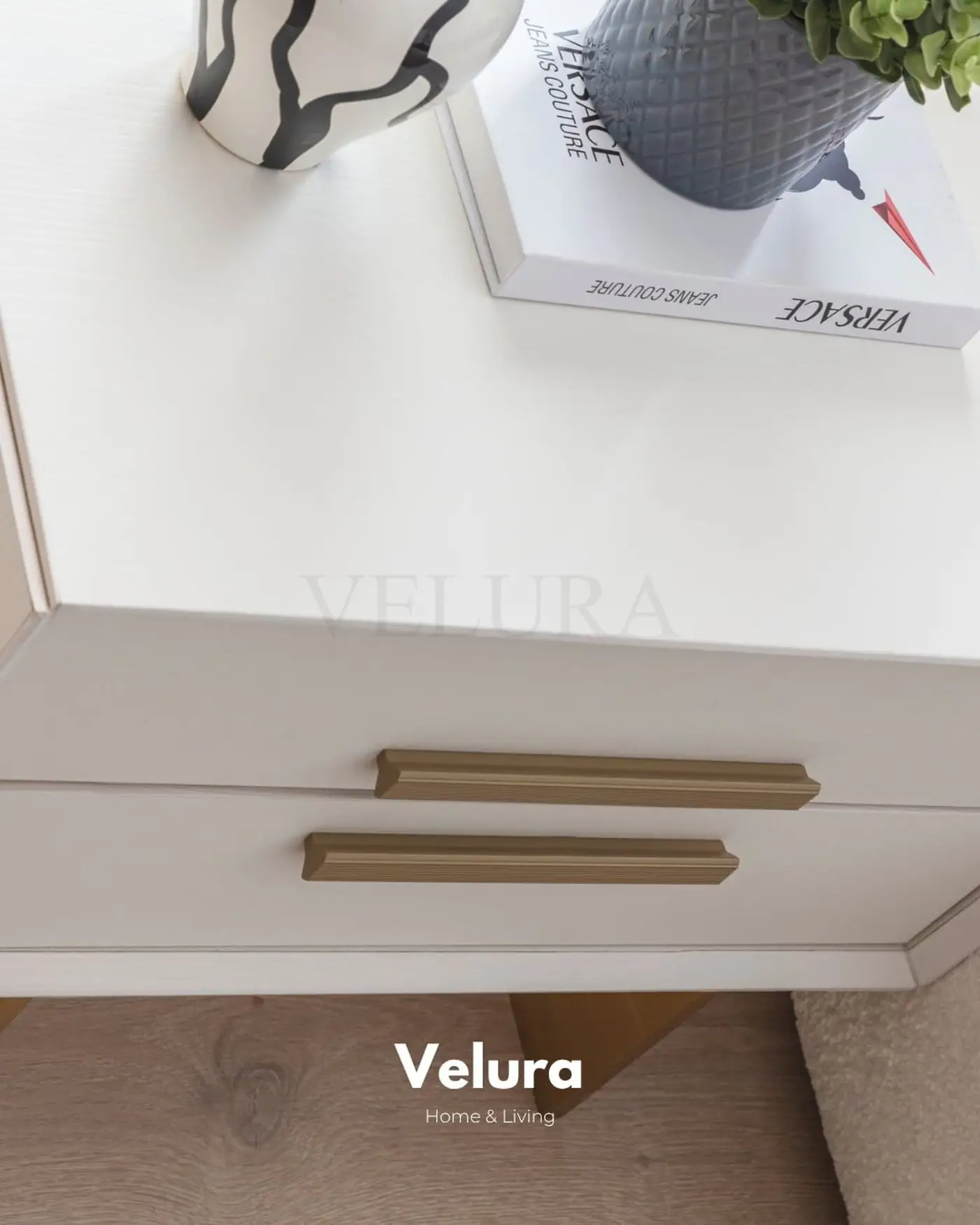 Valore Komodin – Kırık beyaz, gold detaylı, 2 çekmeceli