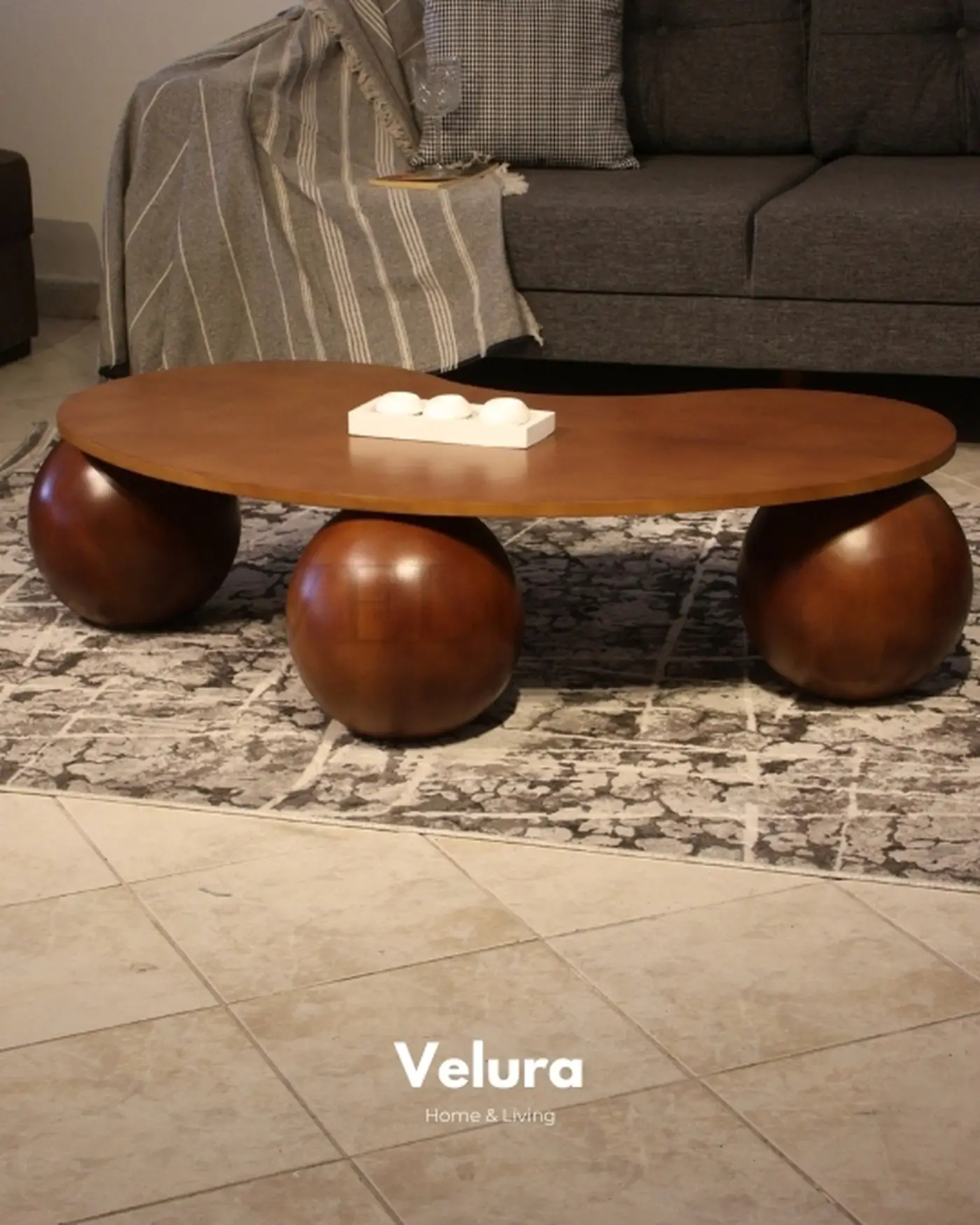 Modern Ceviz MDF Orta Sehpa Ceviz küre ayaklı ceviz mdf sehpa