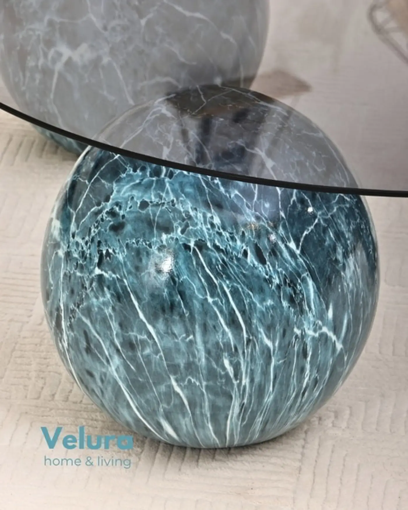 velura home ocean yuvarlak küre orta sehpa füme cam