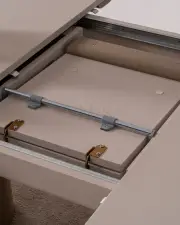 Opera Yemek Masası