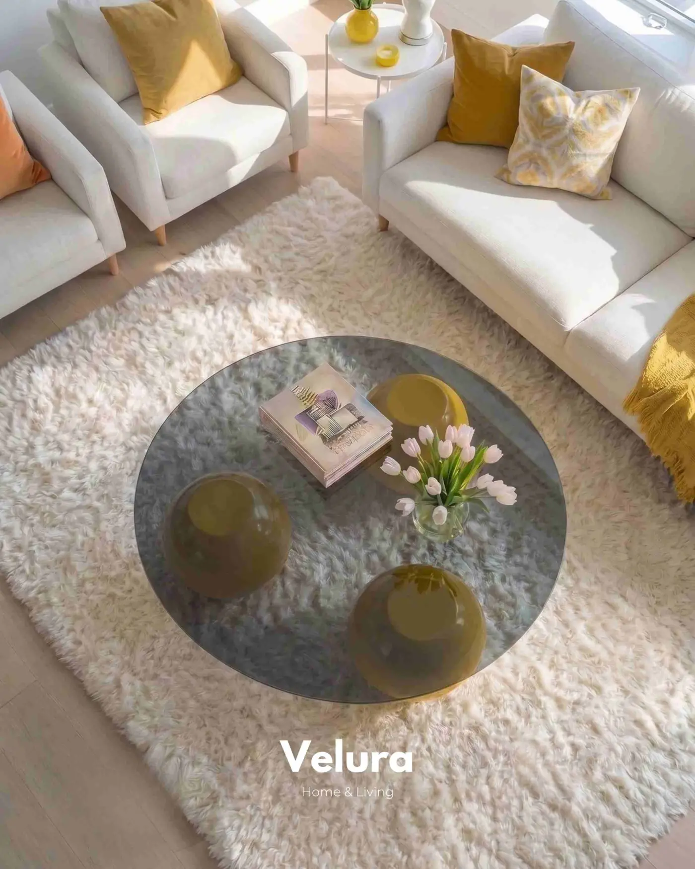 Modern Sarı Küre Ayaklı Yuvarlak Cam Sehpa