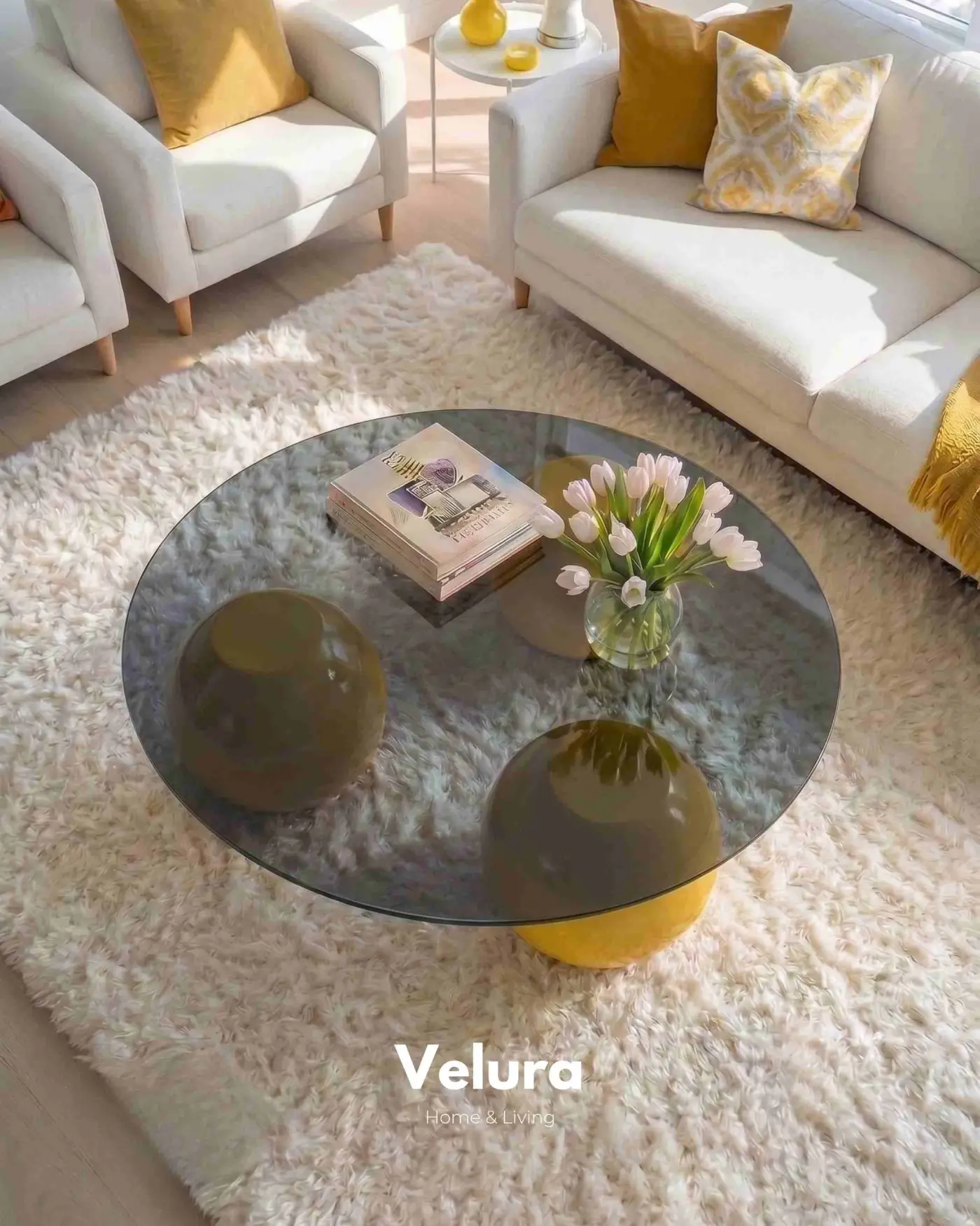 Modern Sarı Küre Ayaklı Yuvarlak Cam Sehpa