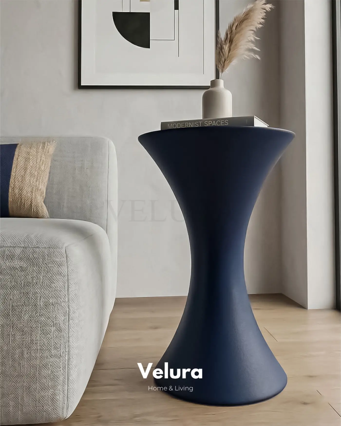 Lacivert renkli Dante Yan Sehpa oval gövde formuyla salon dekorasyonu için sehpa