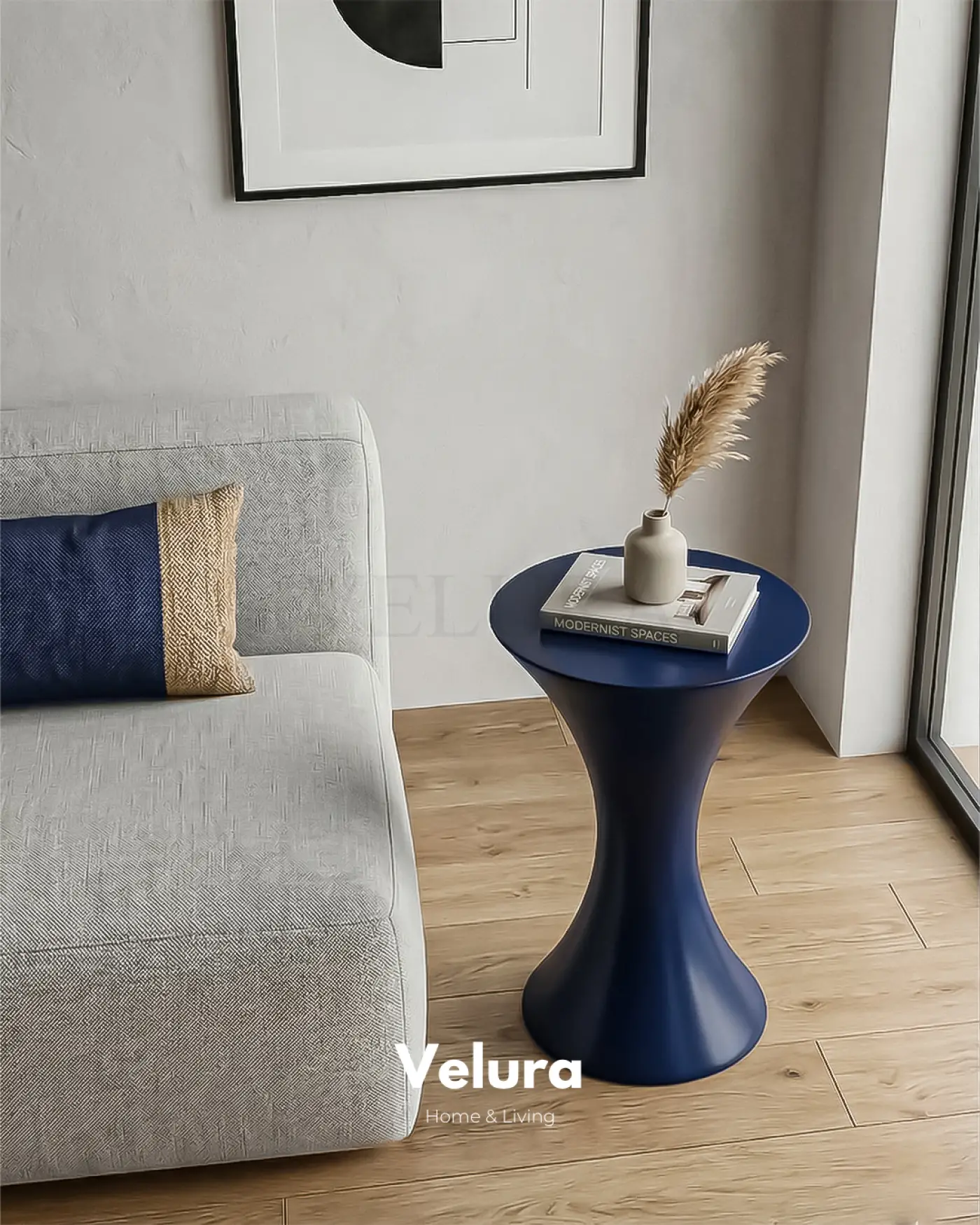 Lacivert renkli Dante Yan Sehpa oval gövde formuyla salon dekorasyonu için sehpa